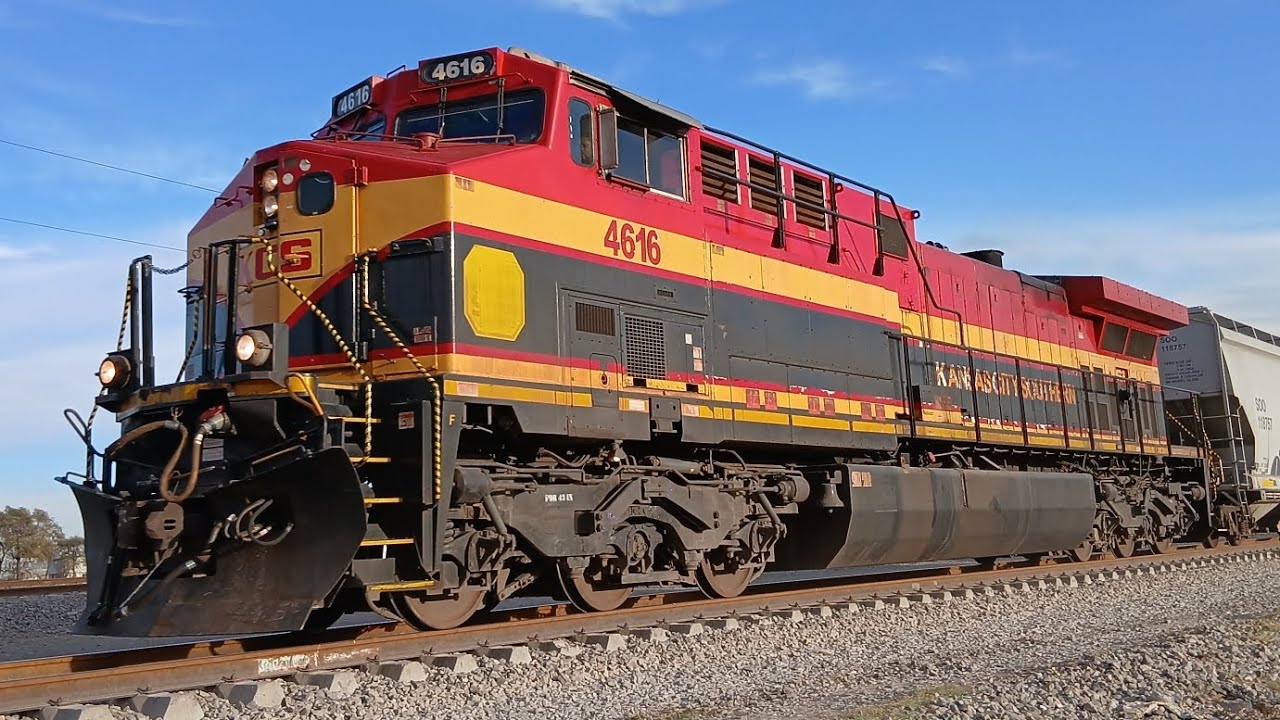 CPKCS LIDERANDO UN G391 VACIO AL NORTE CON PORRAS DEL MAQUINISTA LARGUÍSIMO KCS 4616, CP 8634 COYOTE