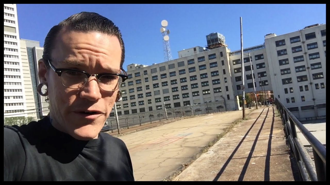 It's a Grimm-Life Daily Vlog #32 - The Walking Dead Begins