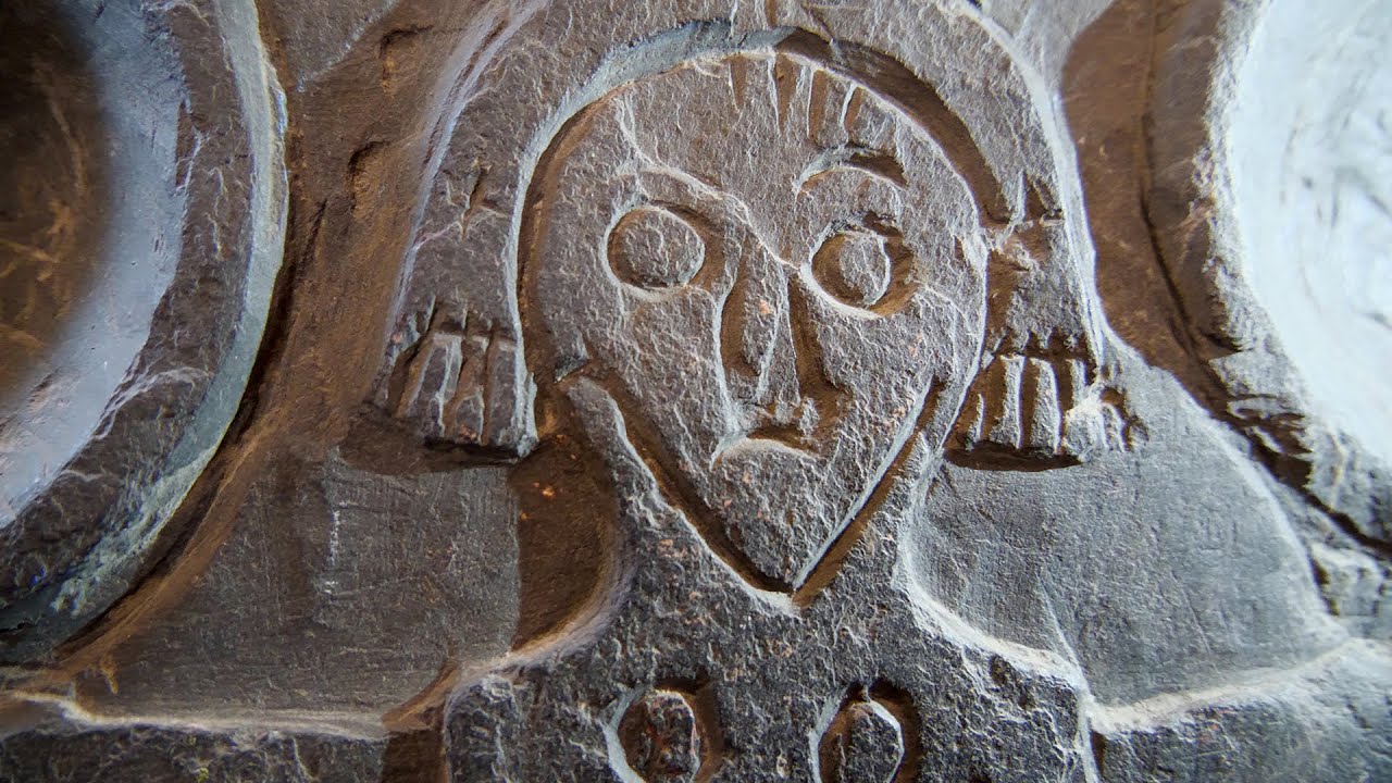 Christ and the corpse-devourer: A Norse cross in Kirk Michael