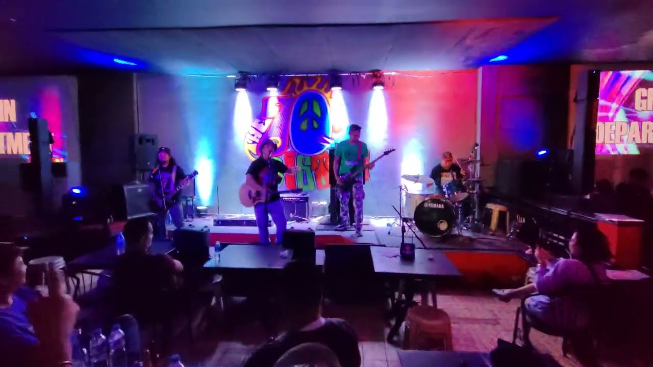 SKIN --  Grin Department Live yr2022 at the 70s Bistro