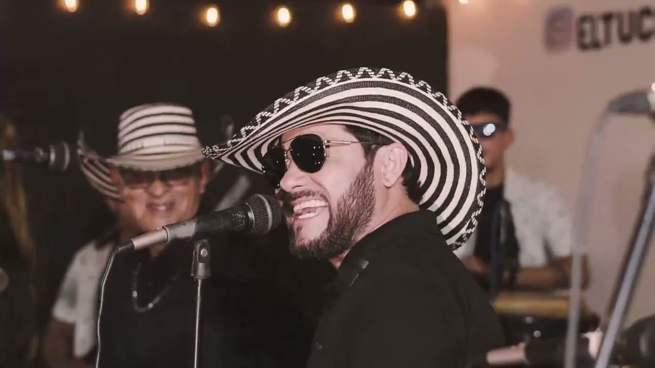 César Reyes “El Tucusito” - La Renovación Vallenata - A Bailar (Video Oficial)