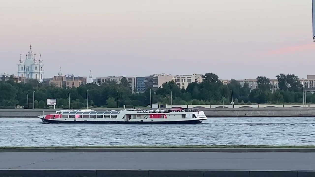 На Свердловской набережной/ At an embankment