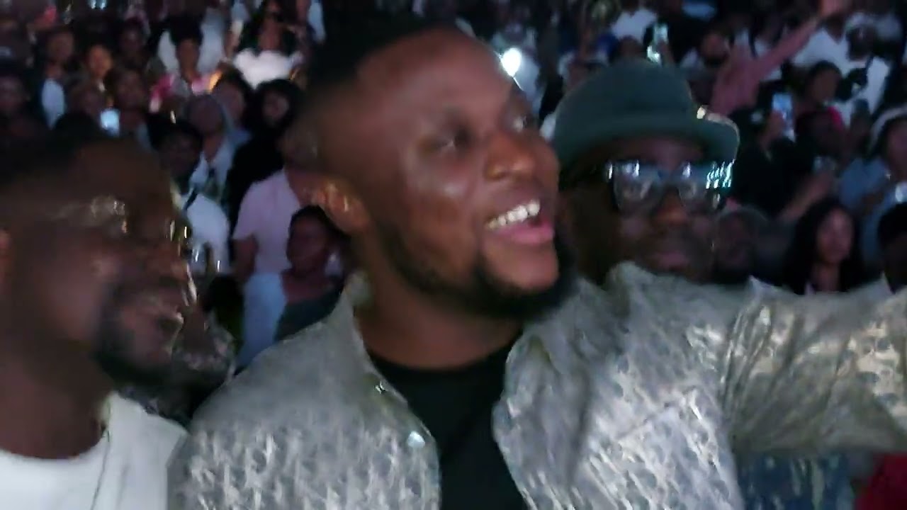 🔴 ZÉNITH DE PARIS TOMBEEEEEE /PAST MIKE KALAMBAYI A TAPEEEEE REGARDEZ NO COMMENT !!!