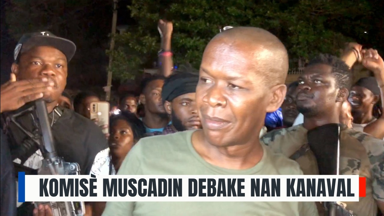 FLASH! Komisè MUSCADIN debake ak GWO ZAM li nan Kanaval la, tout moun bat bravo, kontan wèl