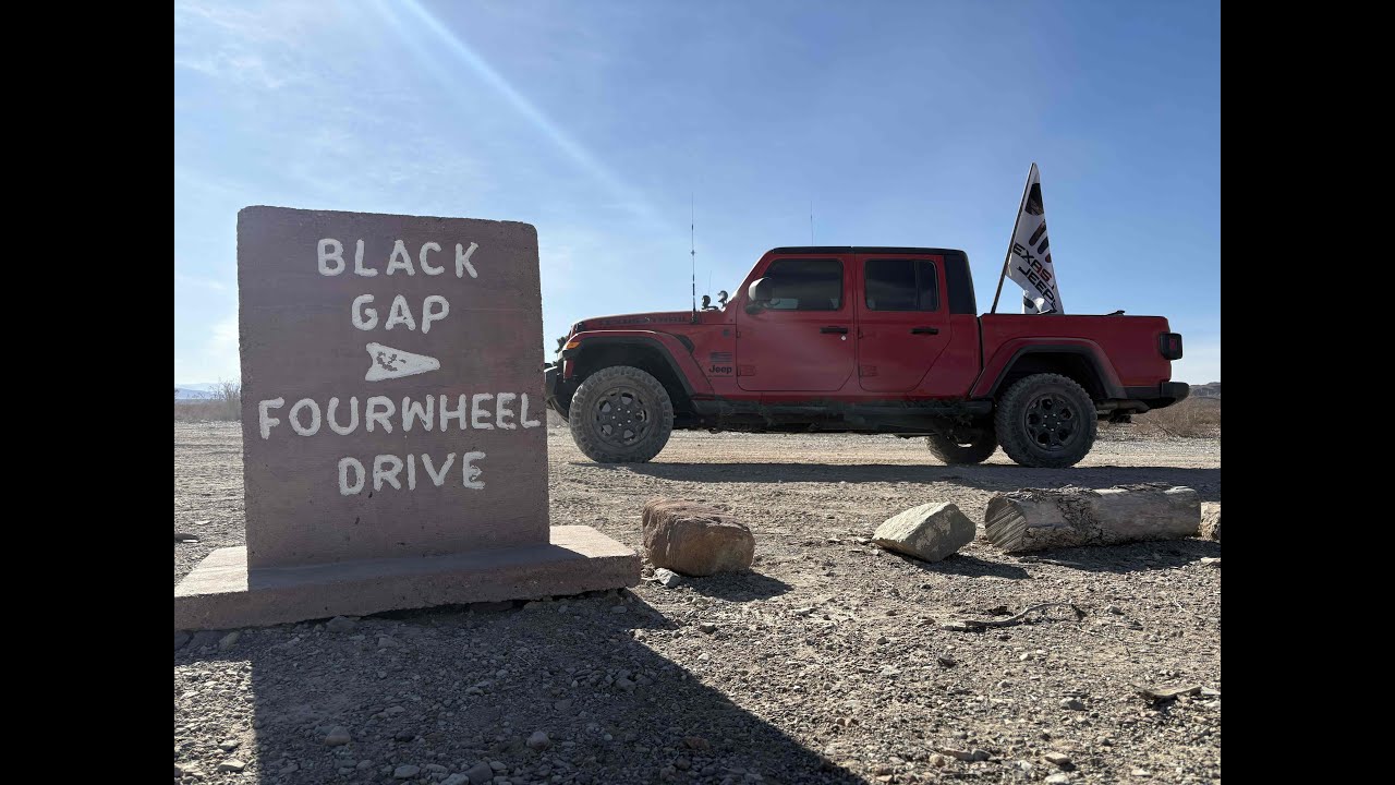 Black Gap Road in Big Bend with Baldy's jeeps