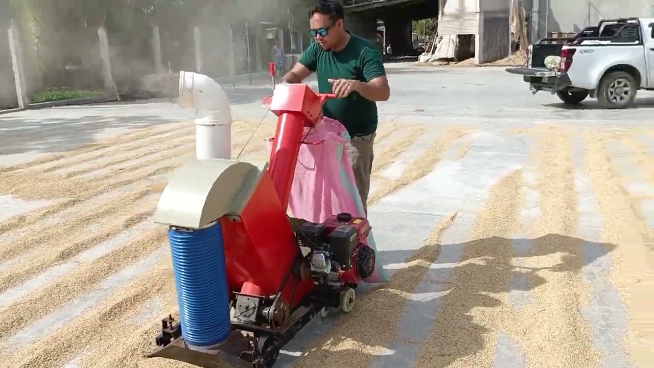 Vaccum Grain Collector Actual Demonstation.