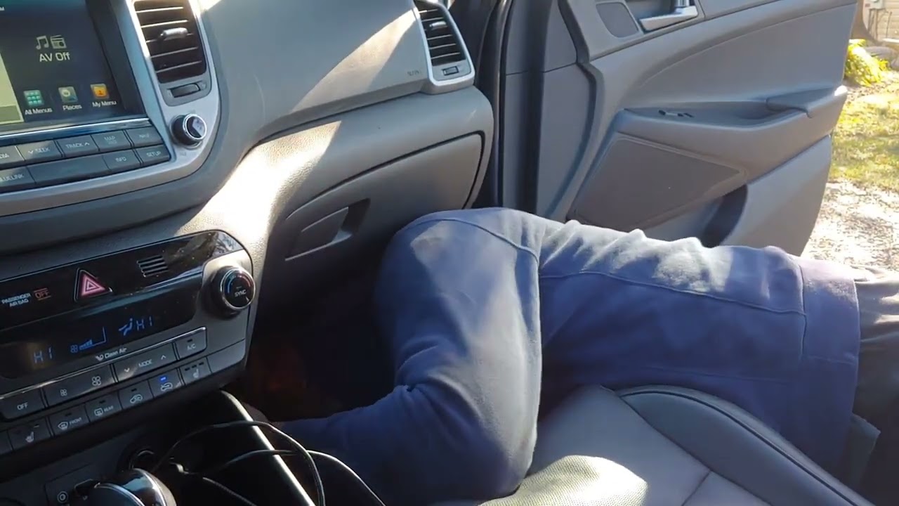 2016 TUCSON БЕЗ ОТОПЛЕНИЯ СО СТОРОНЫ ПАССАЖИРА