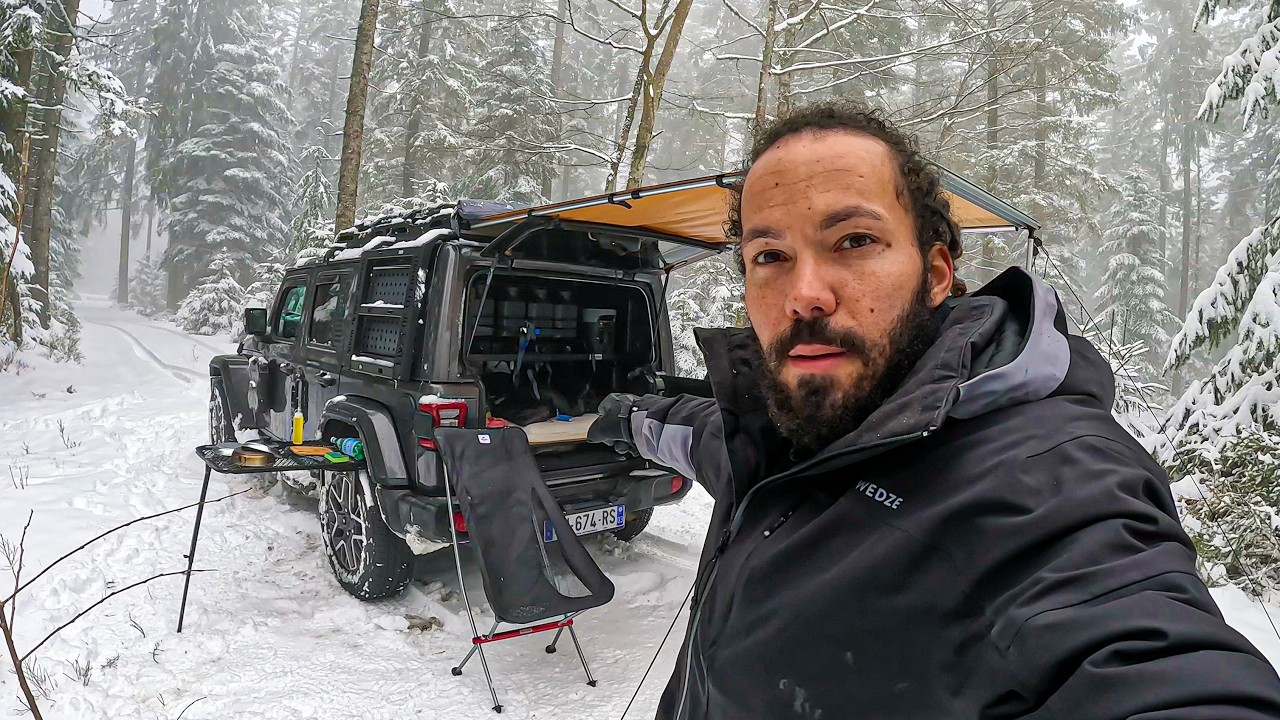 Camping seul sous la neige en 4x4 Jeep Wangler, France 🇫🇷