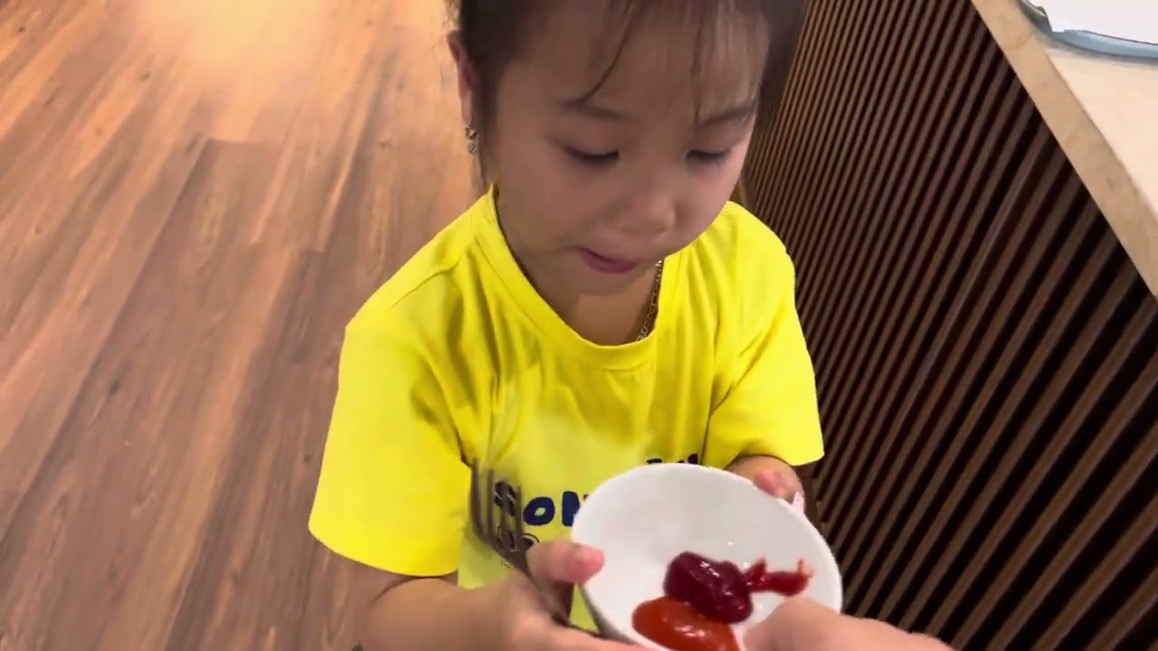 12/3/2026 bữa sáng đầu tiên tại khách sạn ở Đà Nẵng 