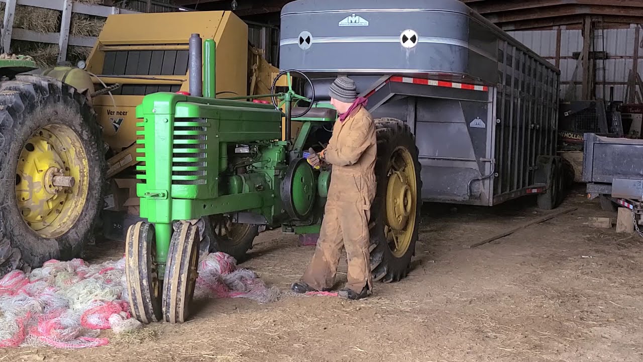 1939 John Deere A Cold Hand Start