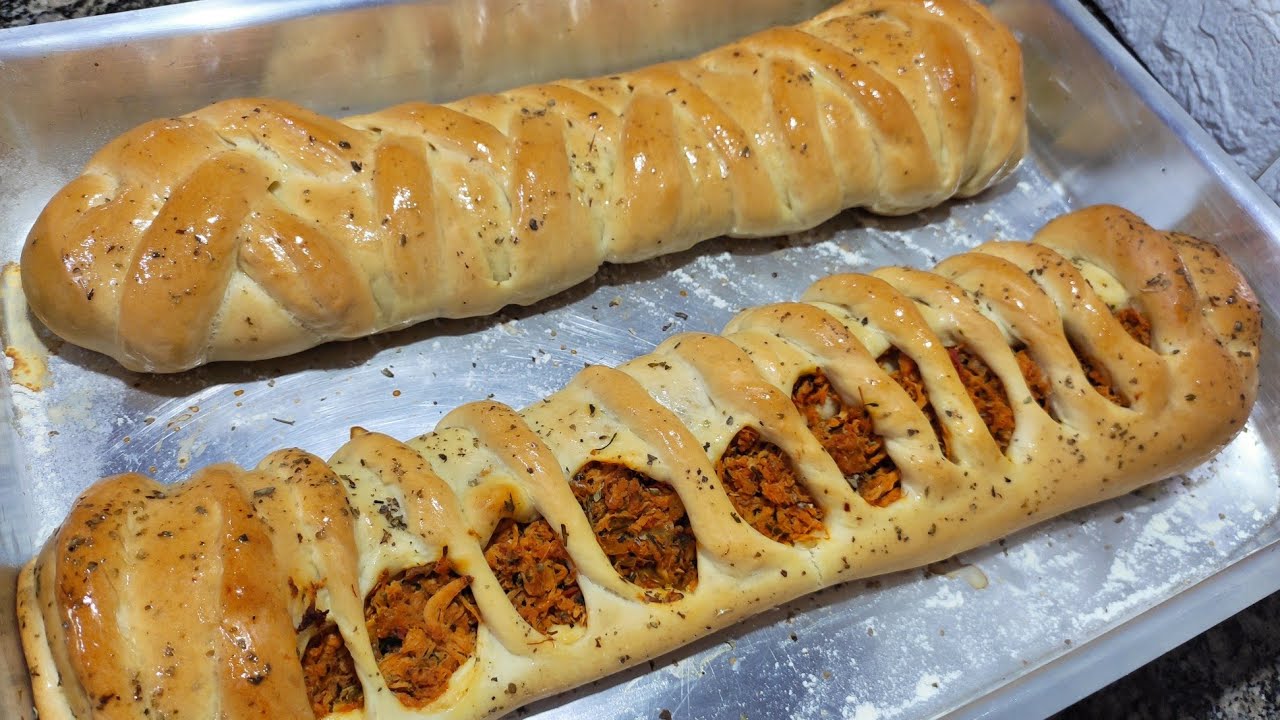 Baguete de Frango com requeijão cremoso ,fica  delicioso! Massa  maravilhosa sem ovos !