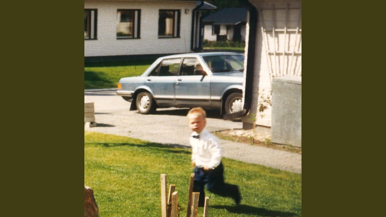 Vähän liian valmiina (feat. Raakasaga, Jodarok, DJ Massimo)