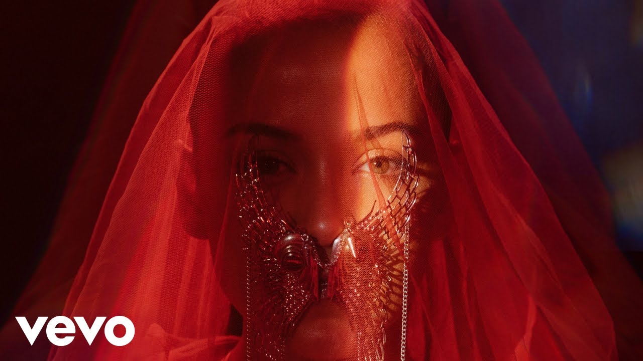 Claudillea - Habanera (Official Music Video)
