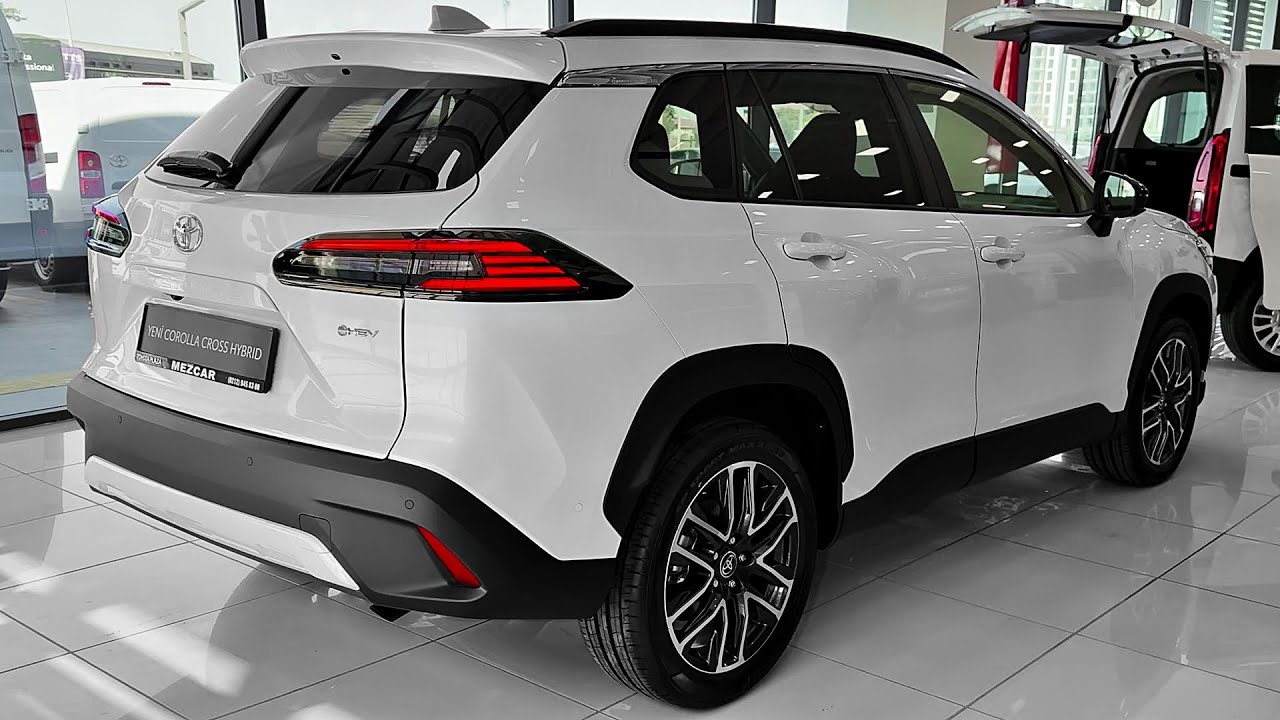 New Toyota Corolla Cross Hybrid (2025) - FULL VISUAL REVİEW!