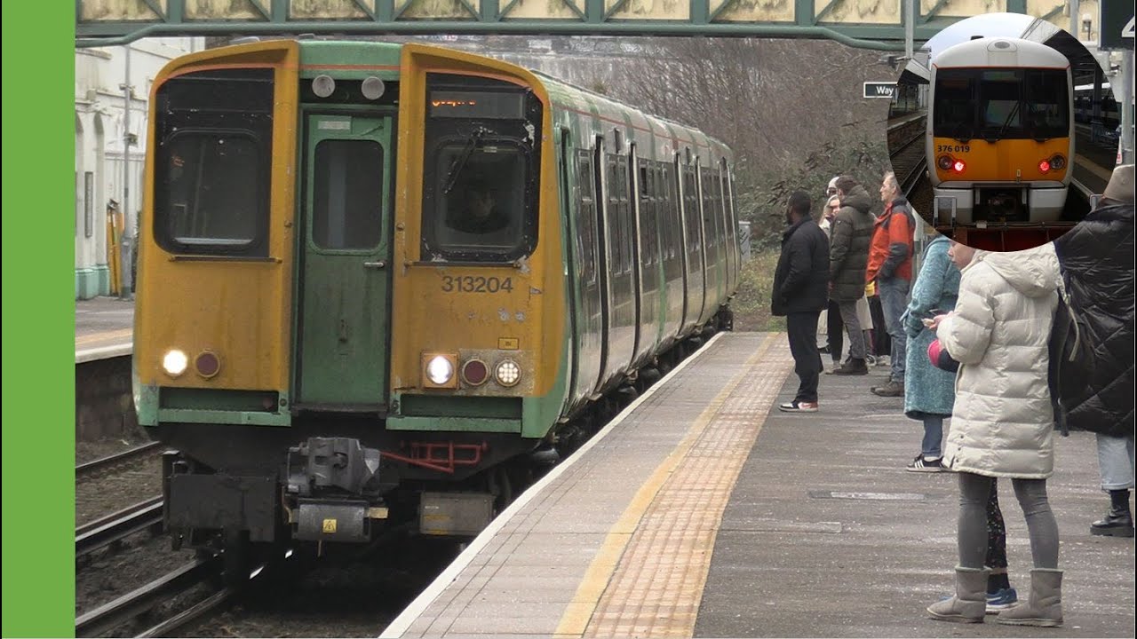 Trains at London Road (Brighton)