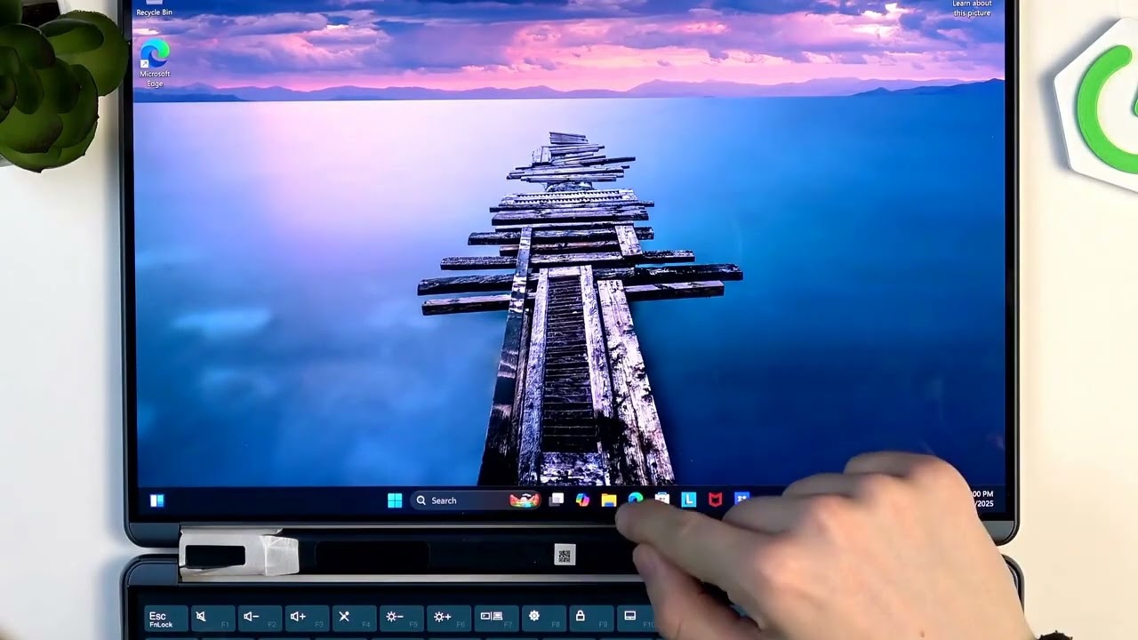 Wie verwendet man die Funktionstasten auf dem LENOVO Yoga Book 9?