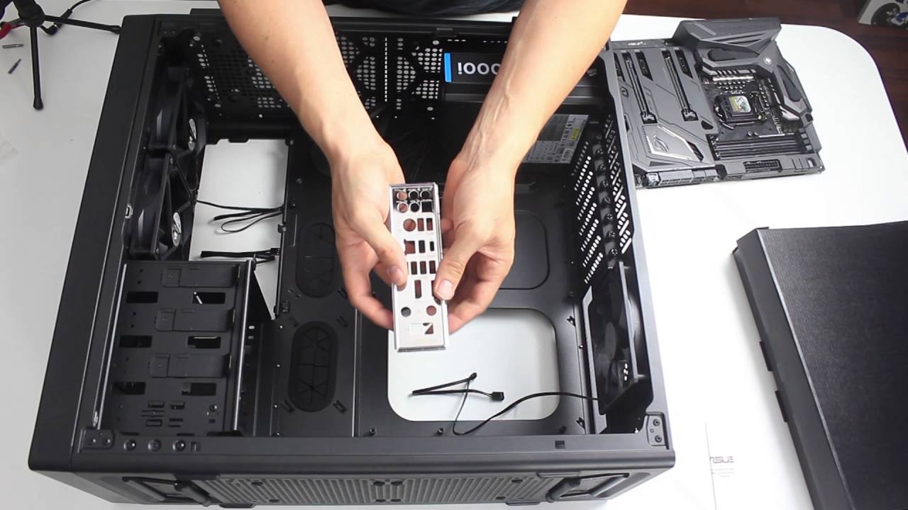 Build an insane gaming machine (Motherboard) 2/9