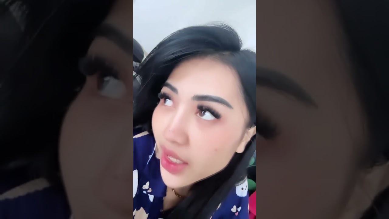 cewek perokok