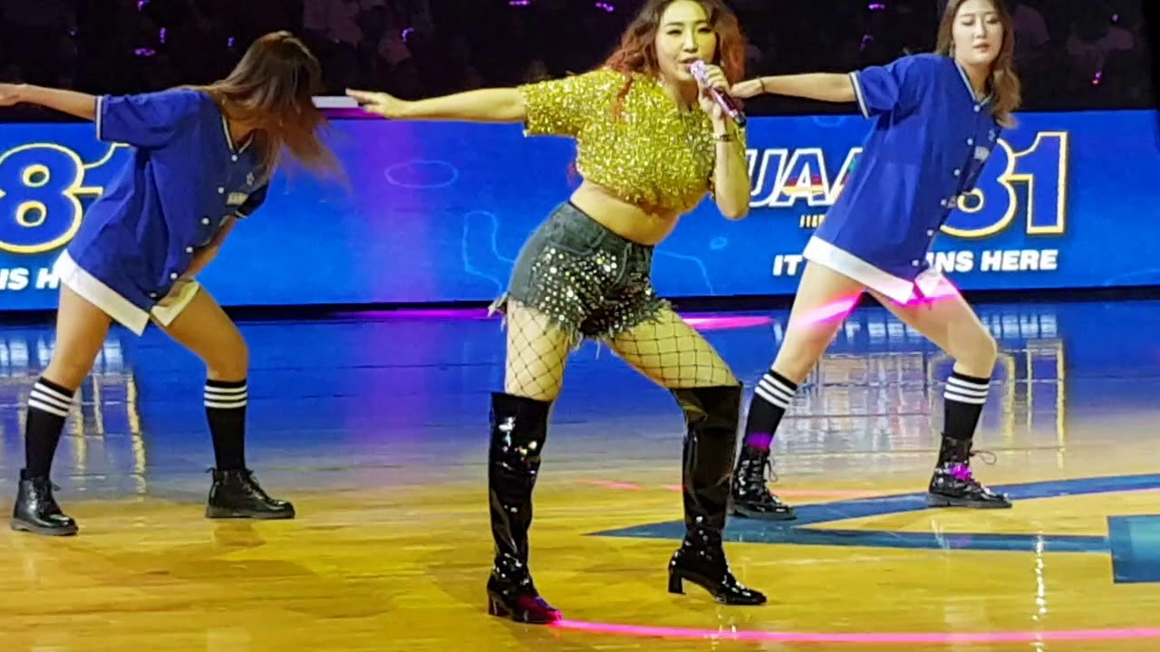 Minzy - NiNaNo @UAAPSeason81 Manila