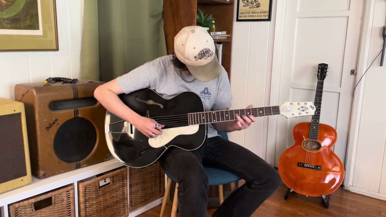 Loar LH-600 Modified by 1929 Pickguards Archtop Acoustic Guitar Demo