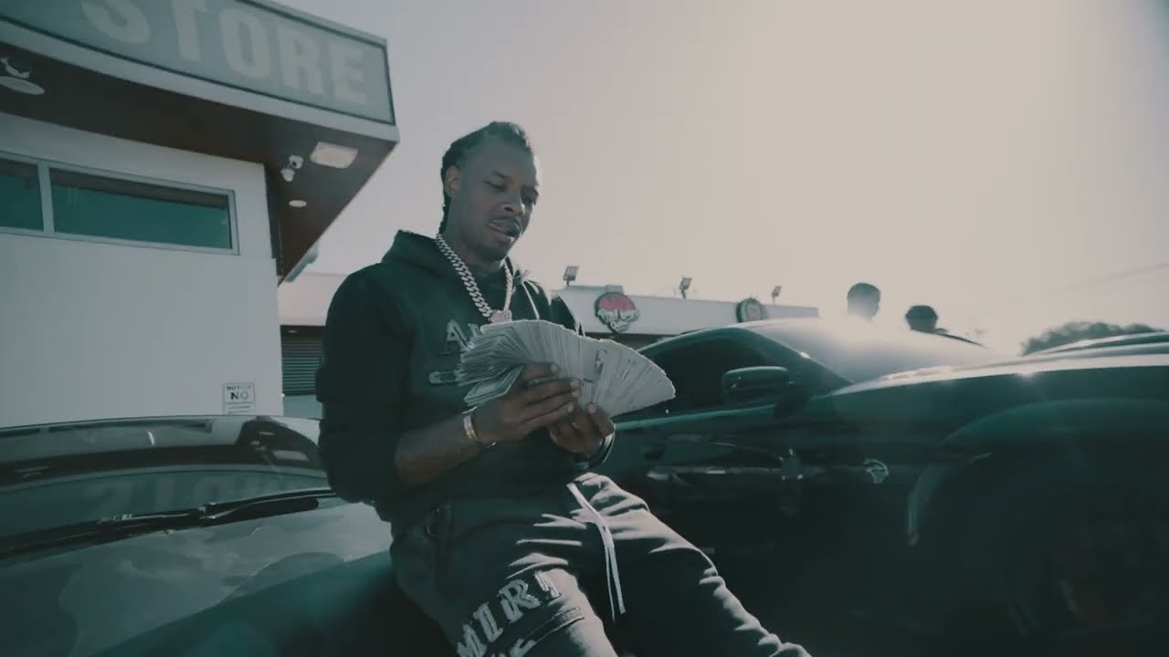 Darri - The Turntest [Official Video]