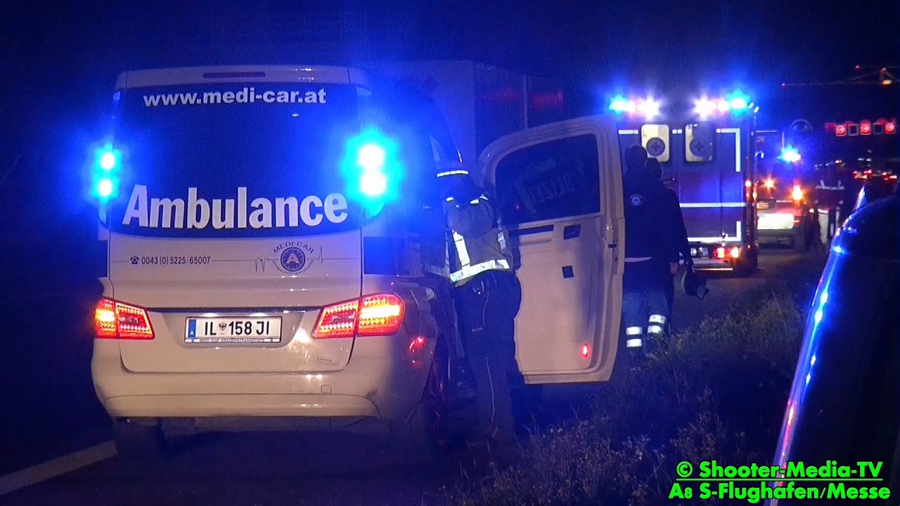 [E] - Einsatzkurzbericht: PKW ÜBERSCHLAGEN AUF A8 | [Ambulance medi-car [AT]  =  Erstversorgung]