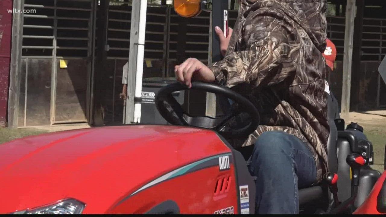 Students participate in tractor safety race at South Carolina State Fair