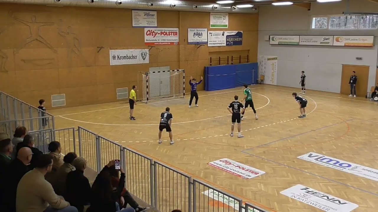Meisterrunde 5.Spieltag: TuS 04 KL - Dansenberg - HG Saarlouis 32:30 (29.11.25)