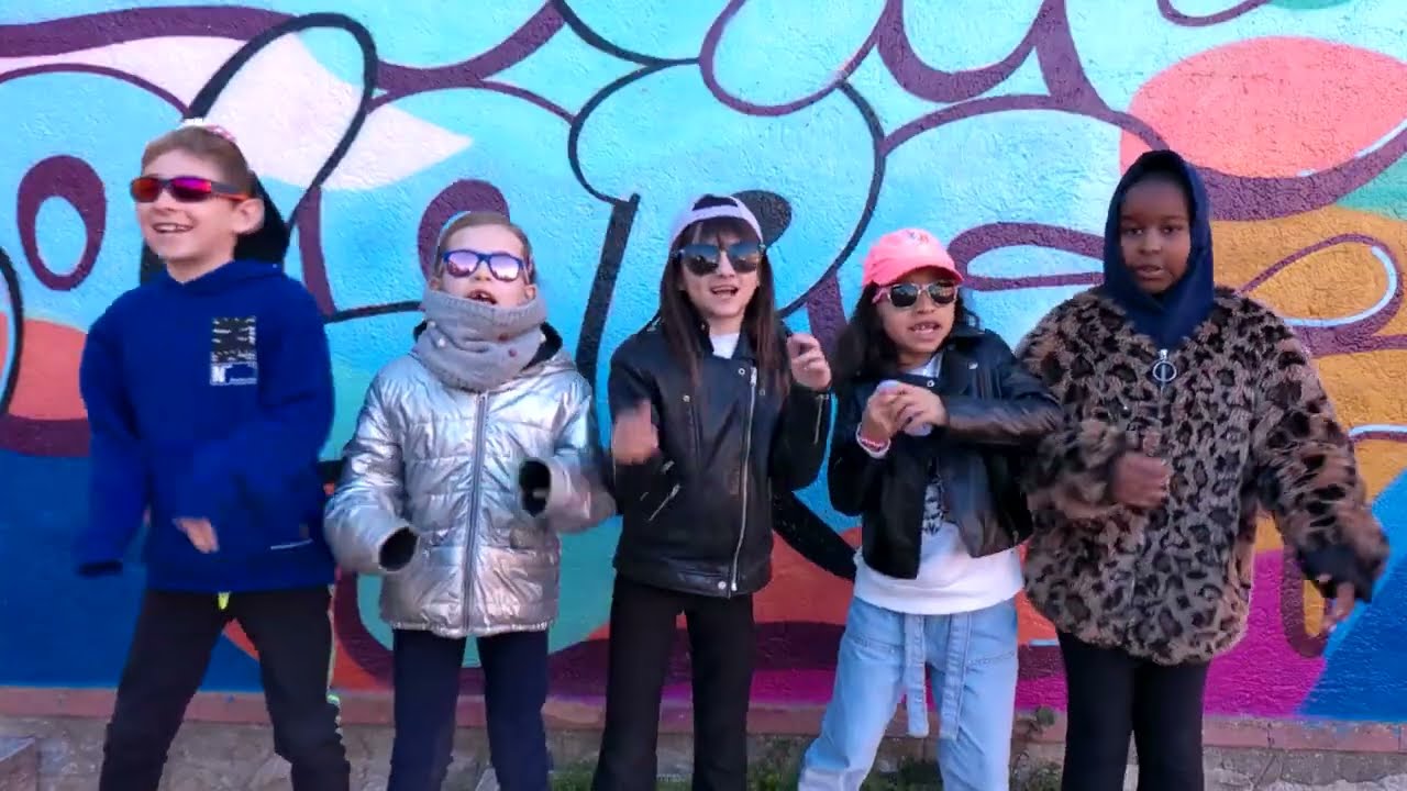 El rap dels veïnats - Escola Puig d'Arques (Alumnes de tercer de primària)