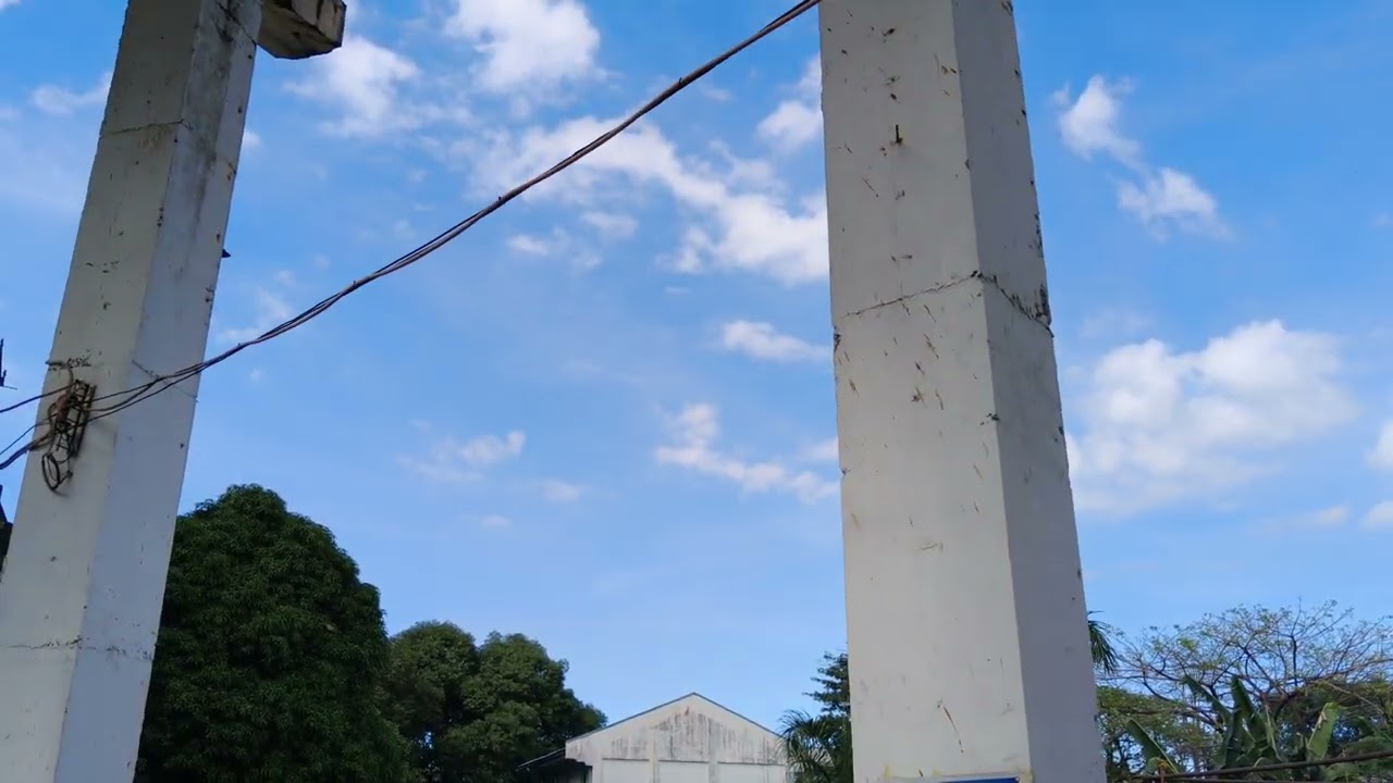 Walking in the Philippines near Closed Down Station - 4K