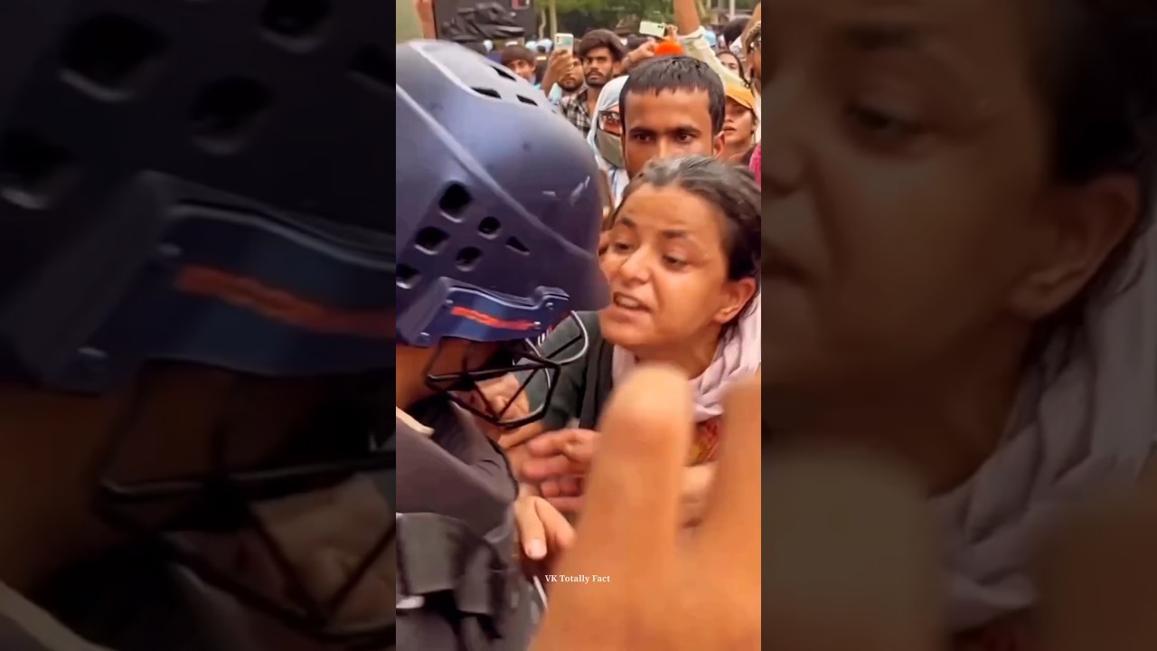 Delhi Police vs. Female Student 🇮🇳 #shorts #delhiprotest #cjp