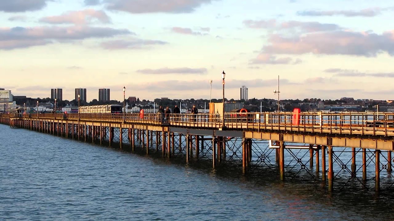 Southend Pier Railway (1) - terminal station departure