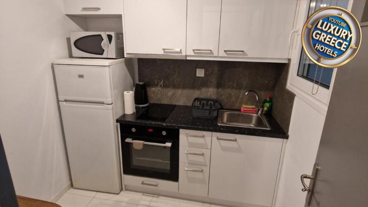 Diana's Cozy 13 Studio | Ioannina, Greece | Hotel Review ⭐