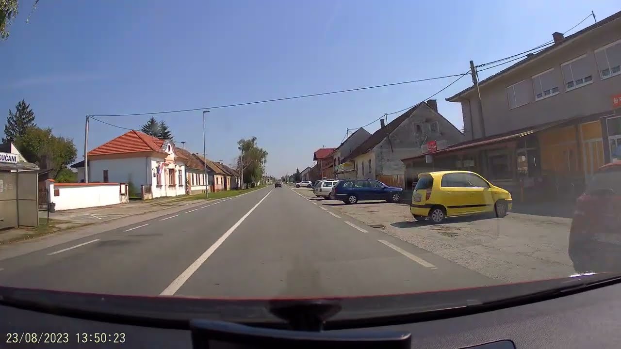 DRIVING IN CROATIA  /  OKUČANI  /  1/2   #okučani #croatia #traffic #roadtrip #travel #croatiatravel
