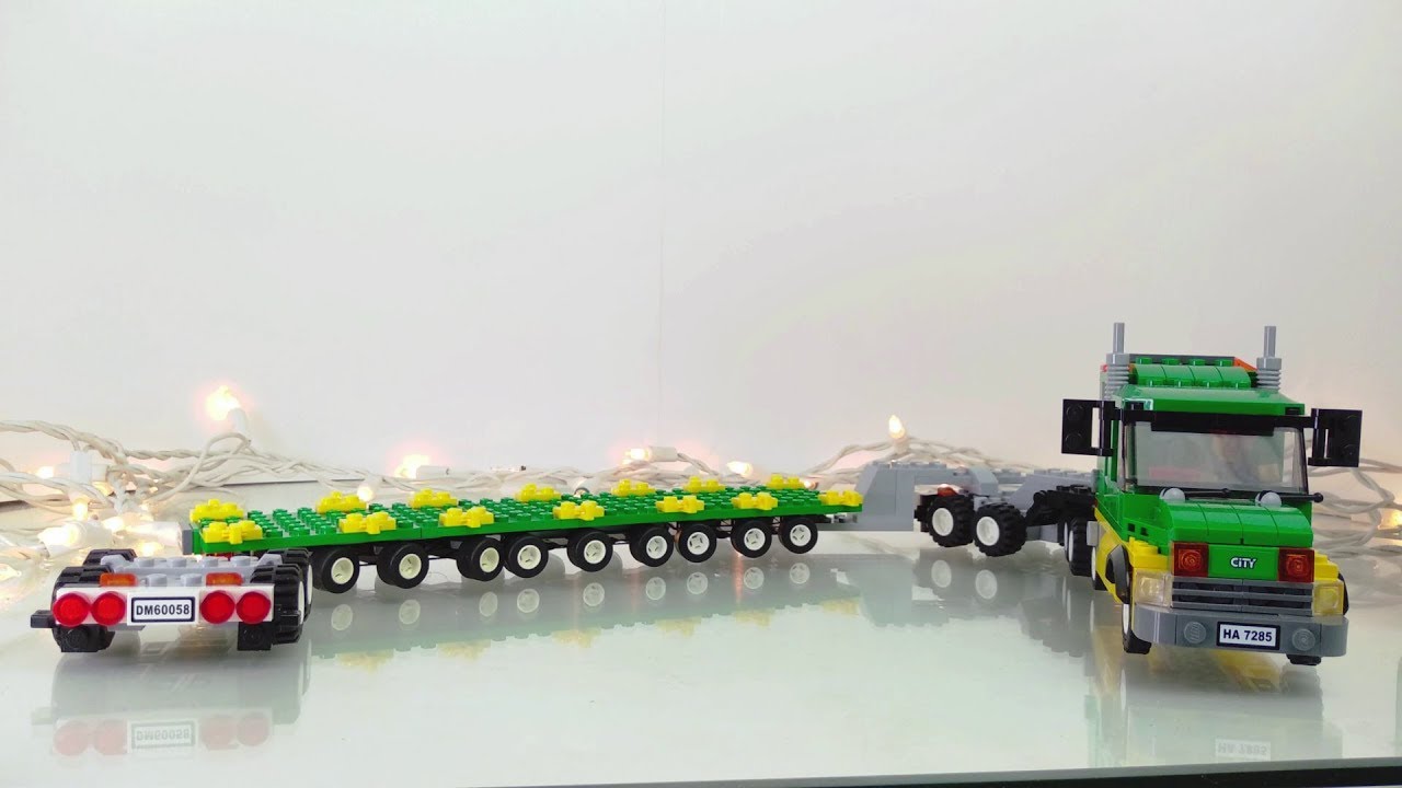 Custom LEGO Heavy Haulage Truck W/ Self-Steering Trailer!