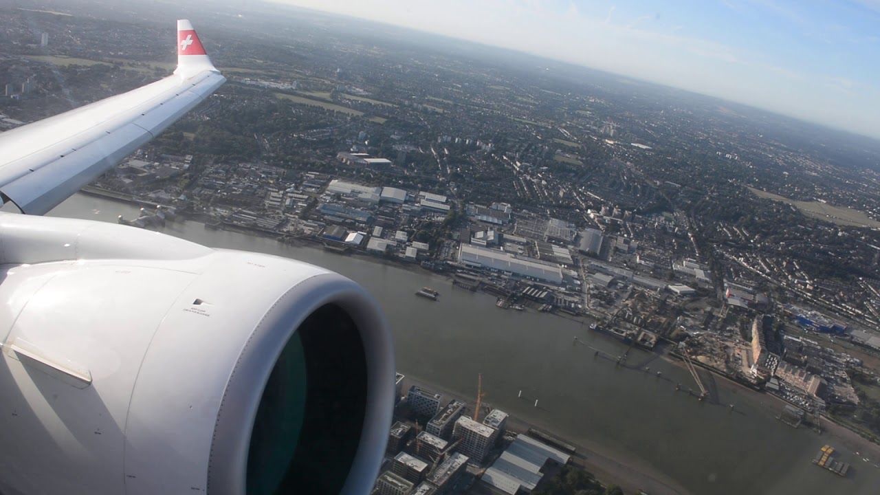 ROCKET TAKEOFF: London City Airport - Swiss CS100/A220-100