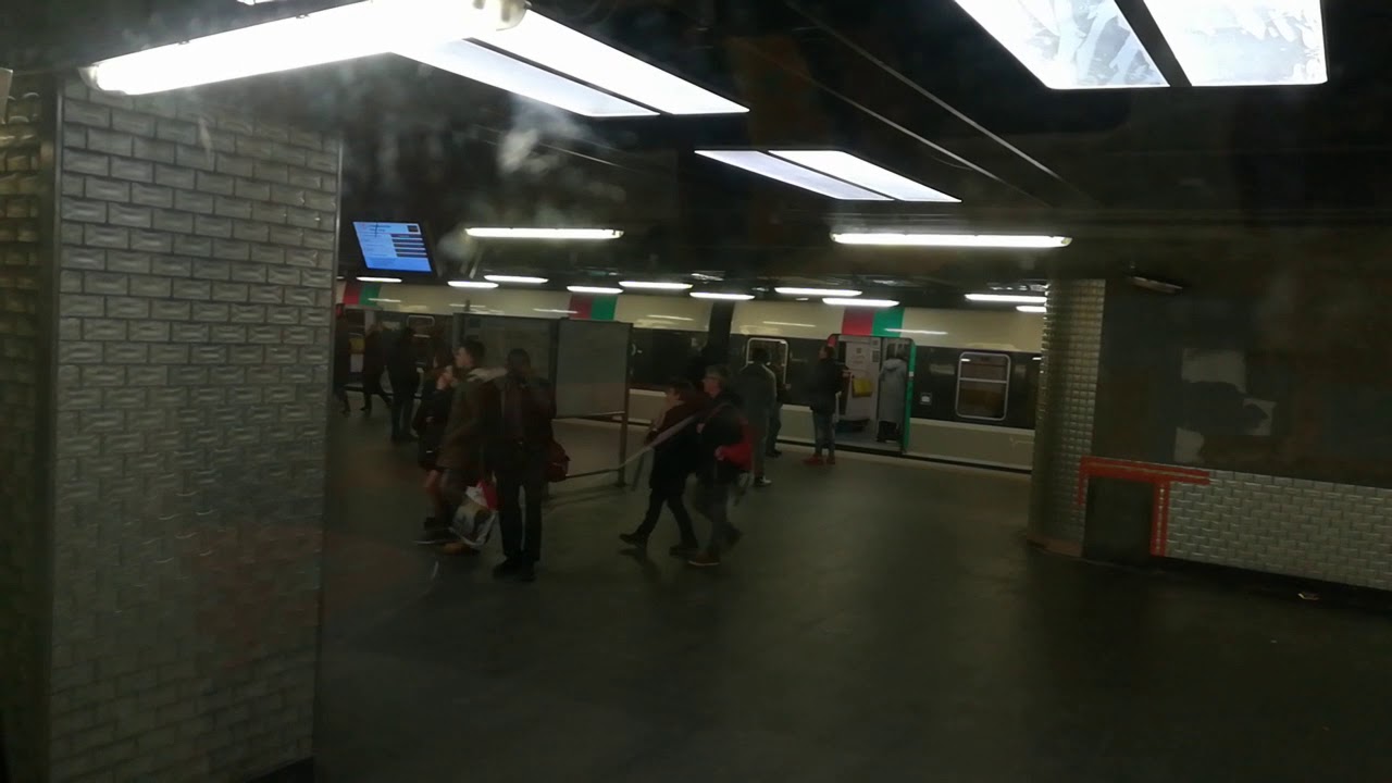 RER A Nation - Charles de Gaulle-Etoile