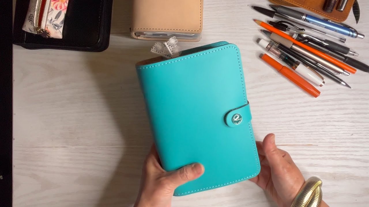Unbox Filofax 'The Original' Turquoise Leather Planner (Personal size)