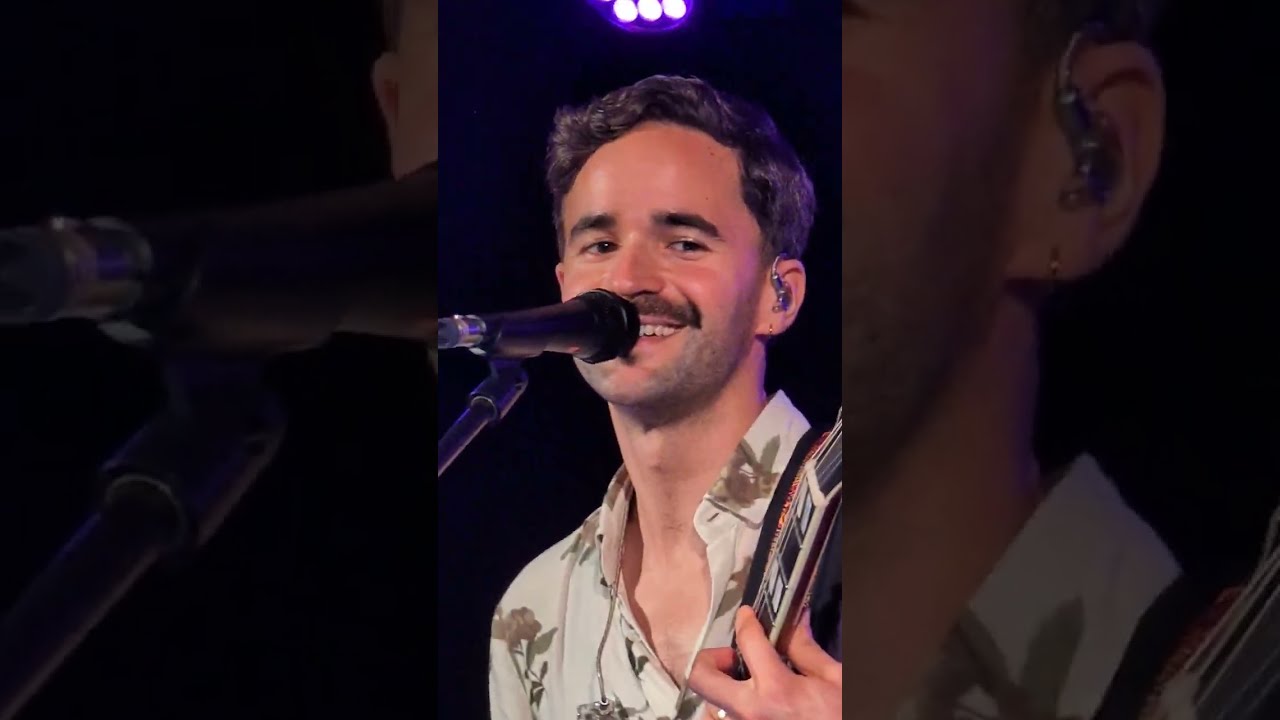 Gizmo Varillas: Where's the love (Live in Stuttgart)