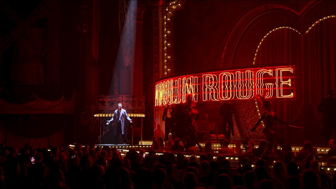 Moulin Rouge! The Musical Australia - Final Sign Raise
