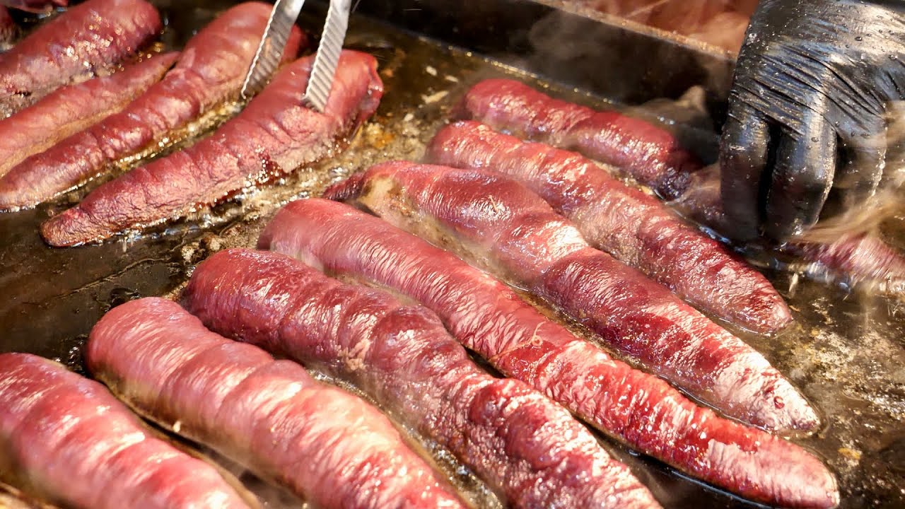 “주말엔 10분이면 다 팔린다는 돼지부속?“ 새벽부터 초벌만 3시간! 잡내없는 돼지고기 무한리필 부속고기 korean street food