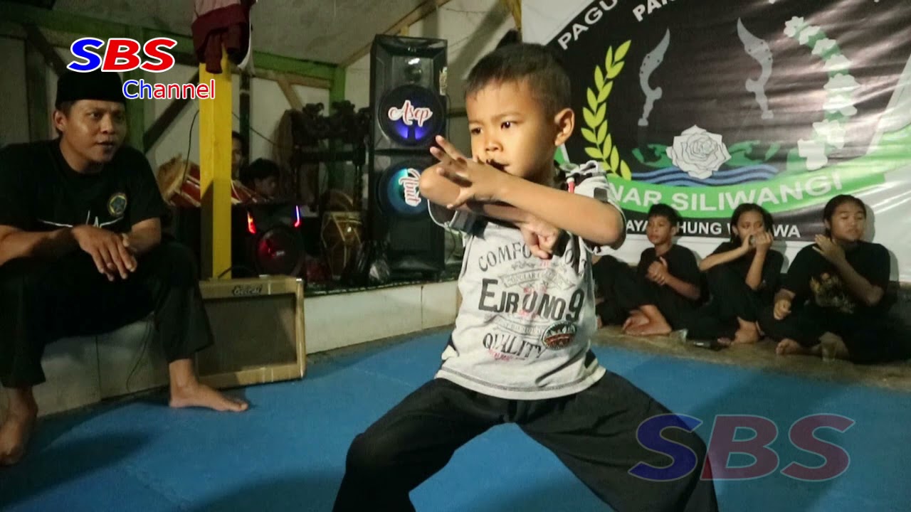 anak umur 3.5 sudah jago ibing pencasilat tapak 3 sinar Siliwangi Bandung