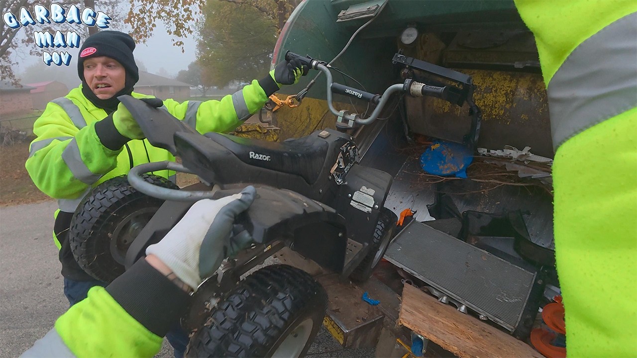 Manual Bulky Trash Pickup | Garbage Truck | 4K UHD ASMR
