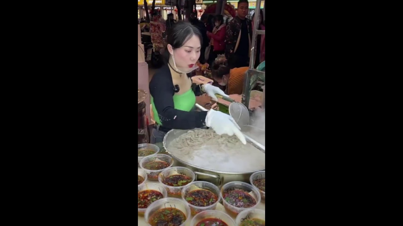 𝐗𝐢𝐚𝐨 𝐘𝐢𝐧𝐠's Live Street food and yummy