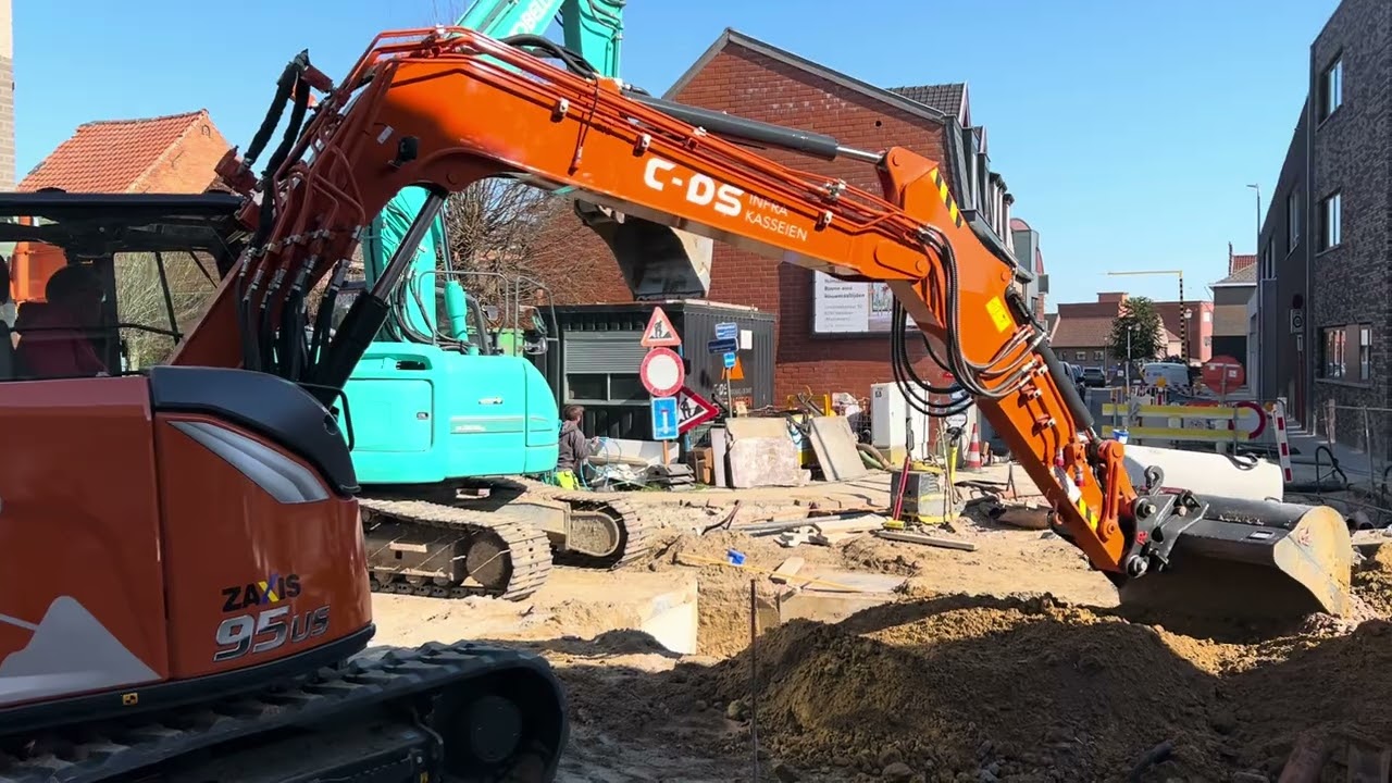 Nieuwe compacte 9 tons Hitachi ZX95 US-7 voor CD-S uit Maldegem