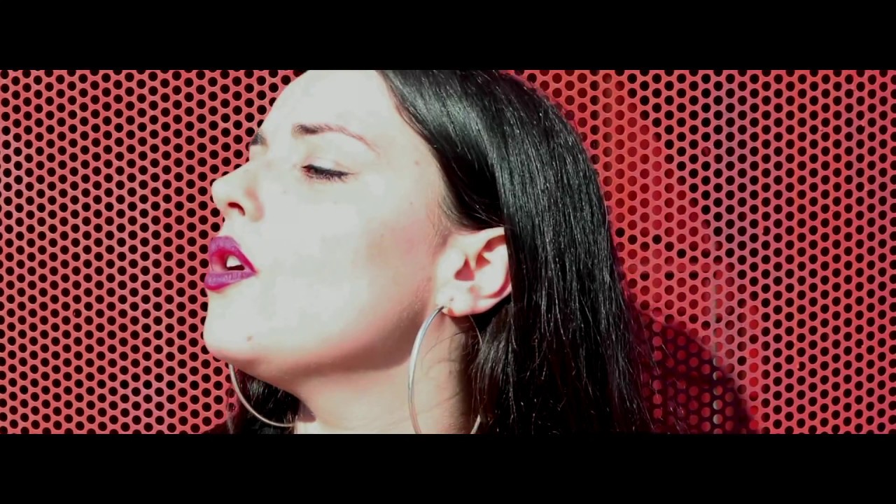 Rayka - Quien. Feat. Viva Reina - Videoclip
