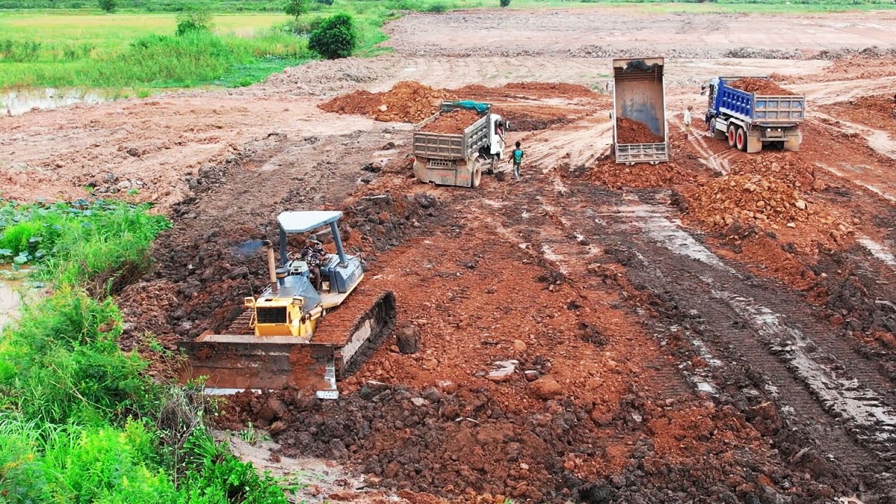 Unbelievable ! Monster Bulldozer Pushing Mud with Skill Driver and Best Operator Loading Dump Truck