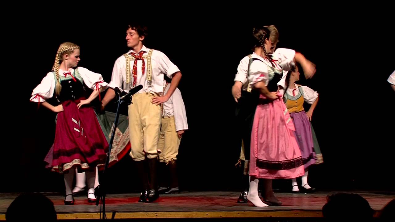 Folkloretanzenensemble  Thea Maas Summerfest 2015