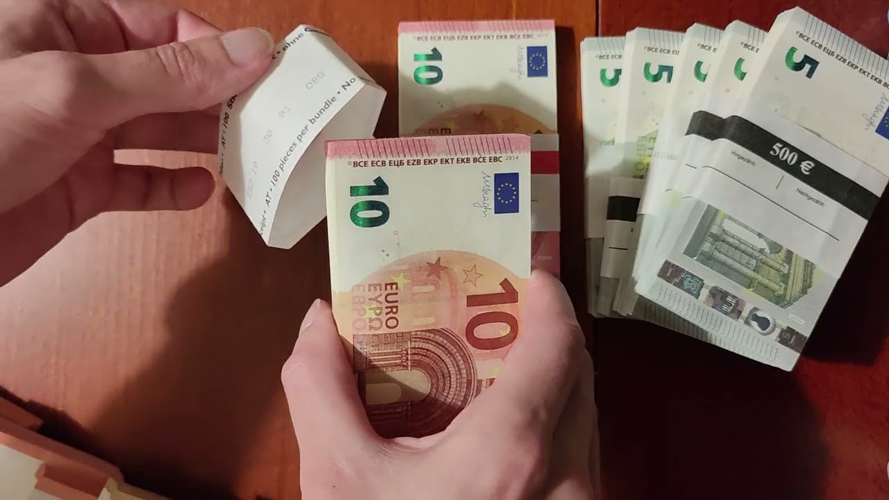 Counting EURO 16.5 K | Stack of uncirculated banknotes