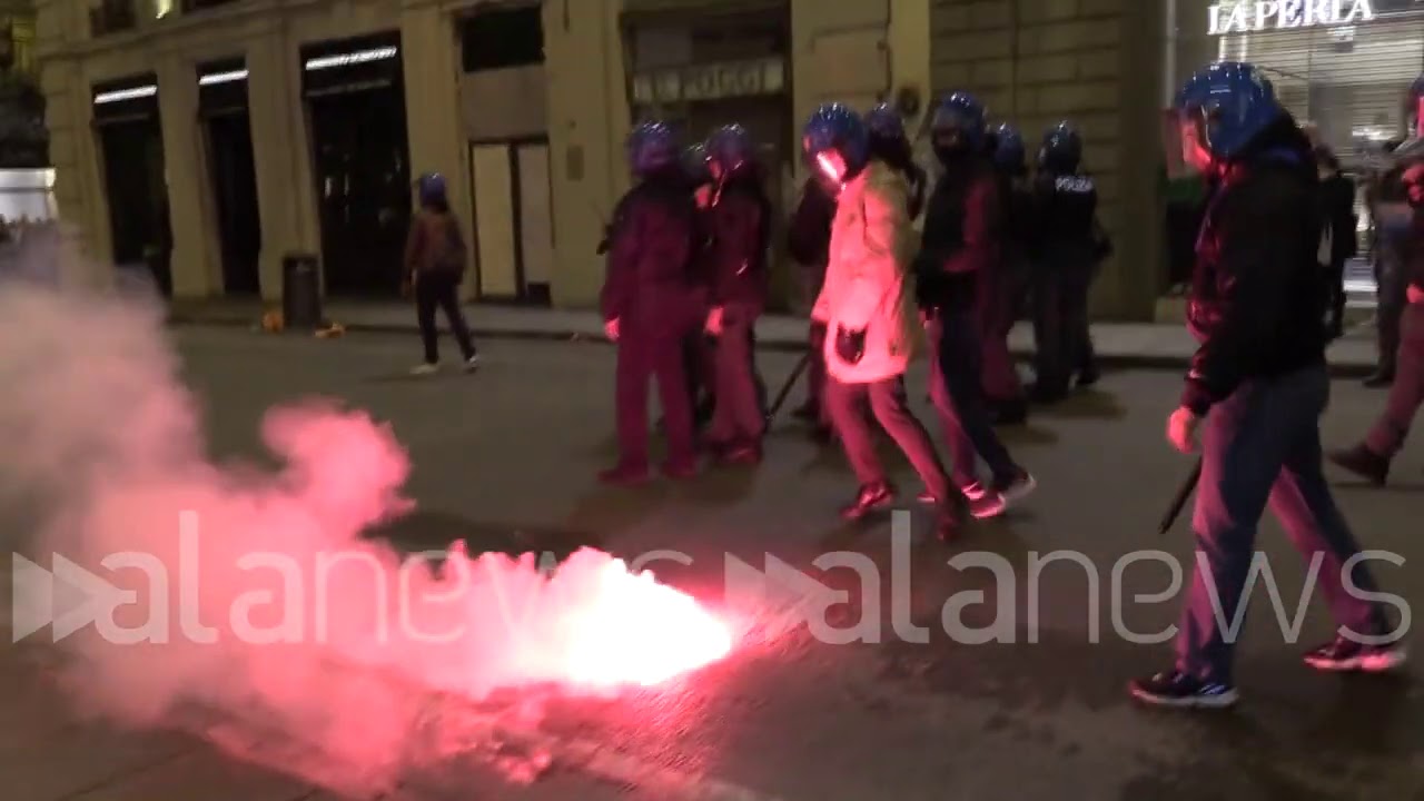 Grossi danni al centro storico di Firenze durante la manifestazione